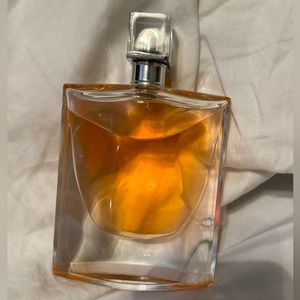 La Vie Est Belle Eau de Parfum